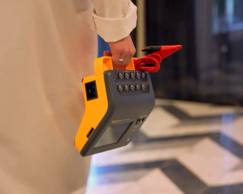 FLUKE ESA710 - Image 2